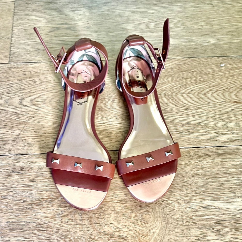 Ted Baker Stud Leather Sandals. Brown. Size 5